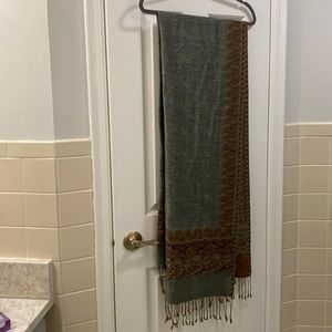 Pashmina scarf